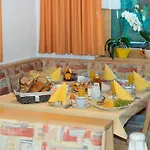 Haus Margrith Alpenblick Penzion 3*